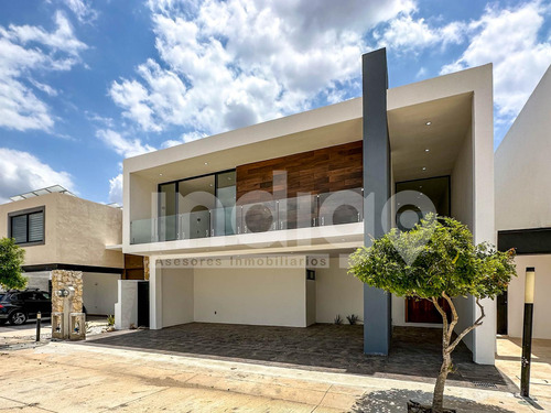 Casa Nueva En Renta En Mérida En Privada Zentura, Cholul