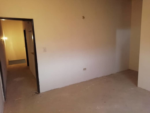 Imagen 4 de 6 de Town House En Venta Puerto Ordaz - Urbanización Yara Yara Ii Fl