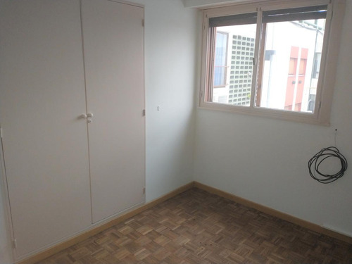 Imagen 18 de 23 de Excelente Departamento 4 Ambientes. Excelentes Vistas. Impecable.