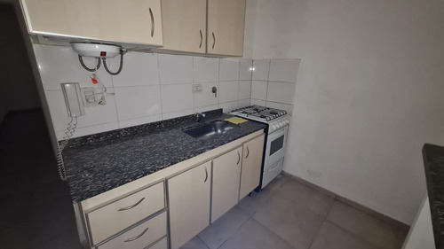 Imagen 7 de 12 de Departamento 1 Dormitorio C/ Balcón Centro
