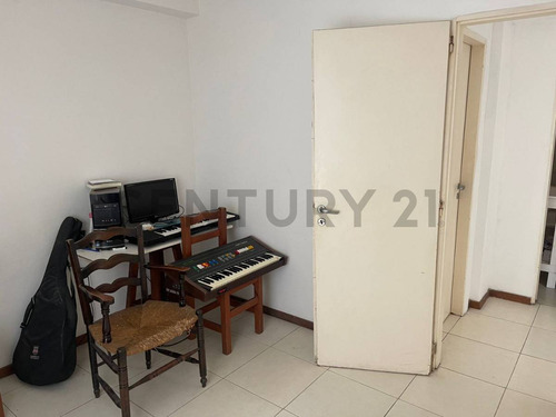Depto Dos Dormitorios En Venta Calle 123 Entre 61 Y 62 (la Plata, Buenos Aires)