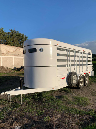 Remolque Para 4 Y 5 Caballos Semi Lujo