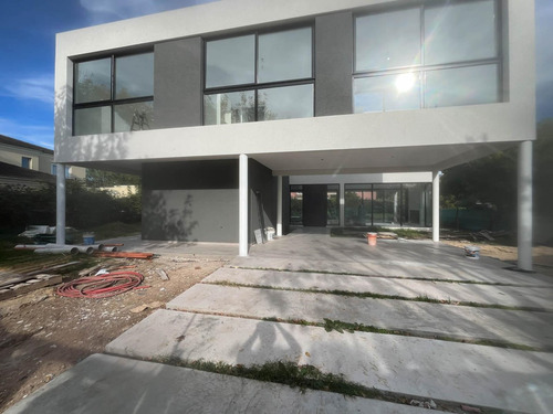 Casa En Venta En Haras Santa Maria, Escobar, G.b.a. Zona Norte