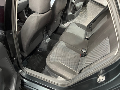 Imagen 11 de 14 de Volkswagen Polo