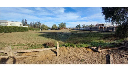 Imagen 5 de 10 de Las Brisas Borde Cancha Frente A Laguna Precioso