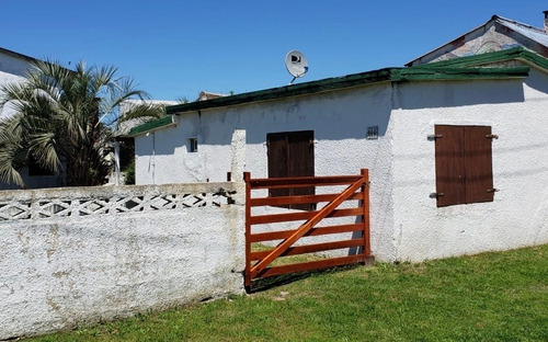 Casa A 100 Mts. De La Costa!