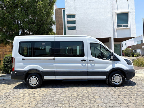 Ford Transit 2.2 Pasajeros Larga Techo Alto Custom Mt