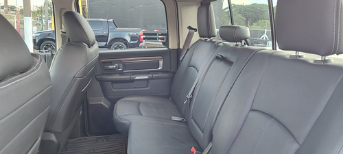 RAM Ram Classic 5.7 Laramie Night Edition Cab. Dupla 4X4 Aut. 4P