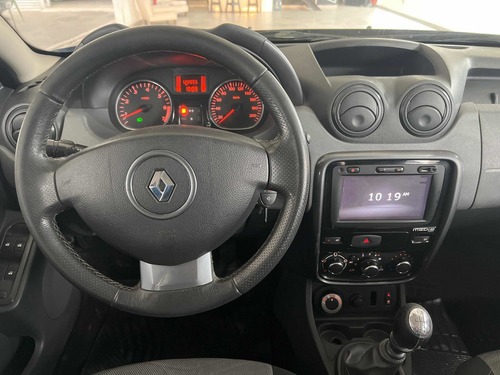 Imagen 5 de 11 de Renault Duster 2013 2.0 4x4 Luxe Nav 138cv