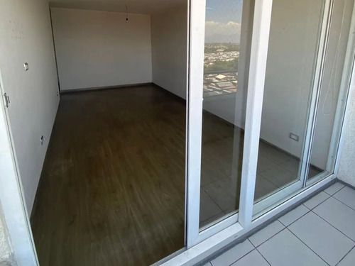 Amplio Depto En Arriendo 3d/2b Con Vista Despejada