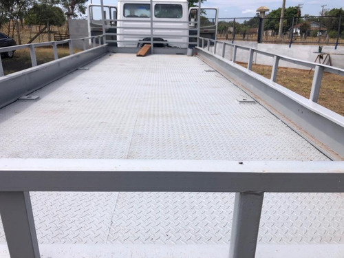 Caminhão Mercedes-bens Modelo 1214 - Ano 1995 - Branco