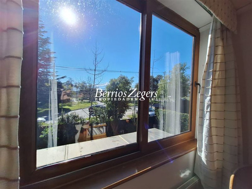 Casa Venta 4 Dormitorios, San Carlos De Apoquindo,las Condes