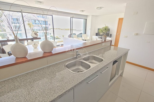 Imagen 9 de 14 de Apartamento En Venta Y Venta Anual - Playa Brava - Punta Del Este