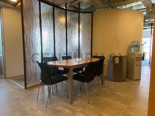 Oficina En Venta, Amoblada, Metro Los Dominicos, Las Condes