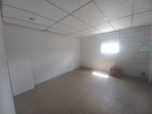 Se Vende Galpón En La Zona Industrial Del Estado Carabobo D31-02