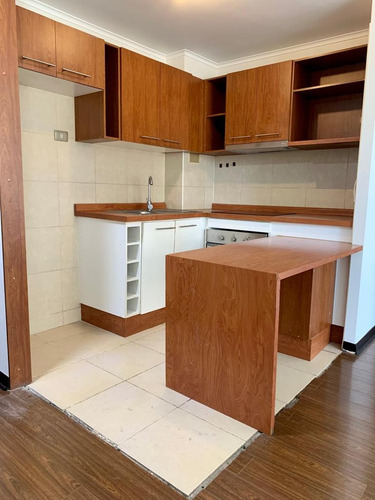 Céntrico Y Cómodo Departamento 2d 2b En Salas, Concepción