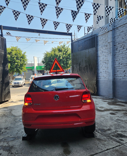 Volkswagen Polo 1.6 L4 Sound Tiptronic At