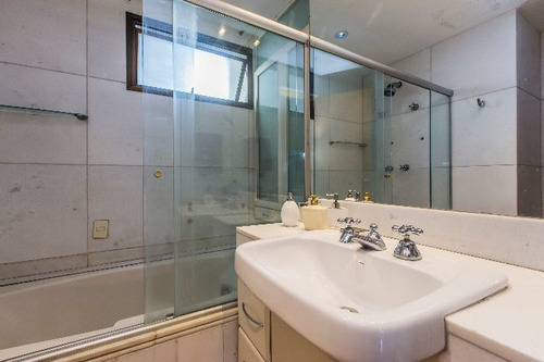 Apartamento À Venda Na Rua Antônio De Albuquerque, Lourdes, Belo Horizonte - Mg - Liv-9362