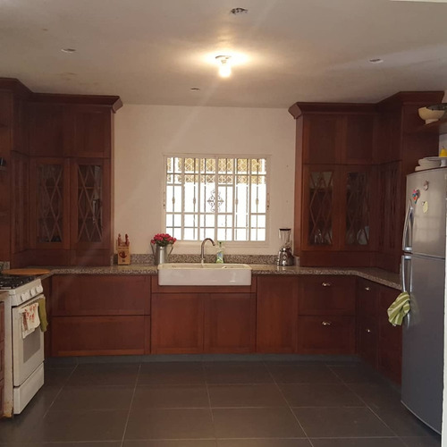 For Sale Casa De 4 Habitaciones En Mirador Del Este Santo Domingo Este