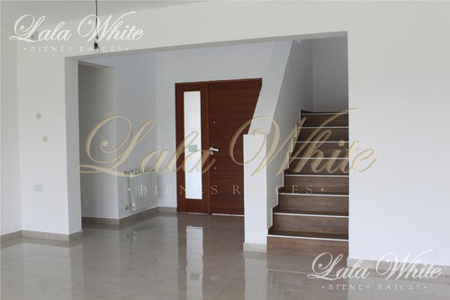 Imagen 2 de 17 de Venta - Casa A Estrenar En Santa Ines - Canning