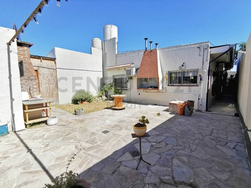 Imagen 14 de 20 de Casa 2 Dormitorios En Venta En Villa Elisa