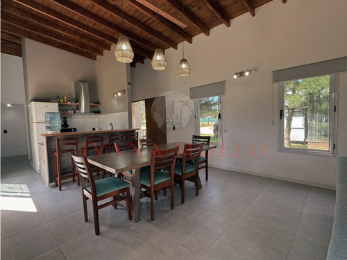 Casa En Venta En Pinamar - Icaro 1340