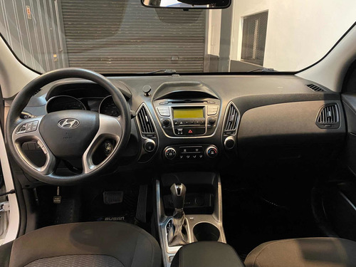 Imagen 6 de 16 de Hyundai Tucson 2014 2.0 Gl 6at 2wd