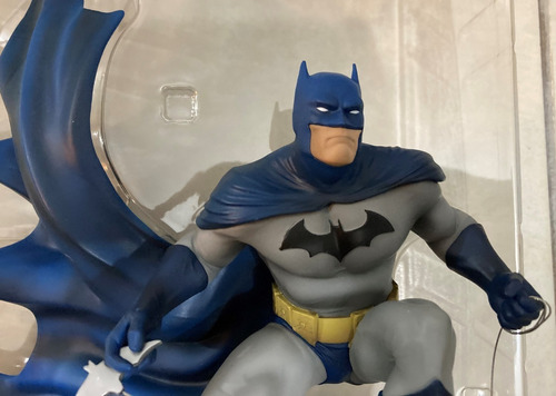 Batman Hush Jim Lee Estatua Gamestop Exclusive