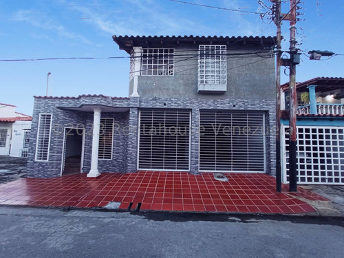 Aup Casa En Venta Urb La Mantuana- Turmero Cod 24-1907