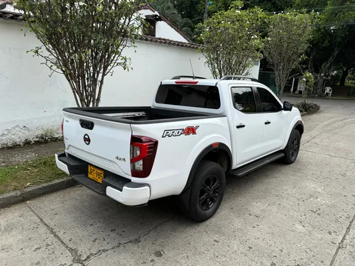 Nissan Frontier 2.5l Automática Diésel 4x4