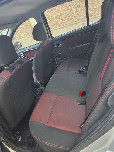 Renault Sandero Stepway 1.6 Confort 105cv