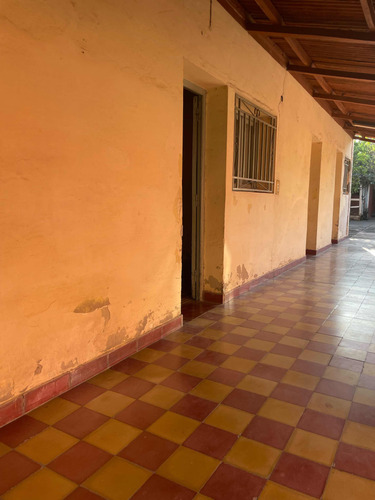 Vendo Casa Habitable A Refaccionar