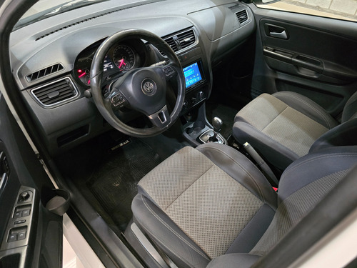 Volkswagen Suran 1.6 Imotion Highline 11c