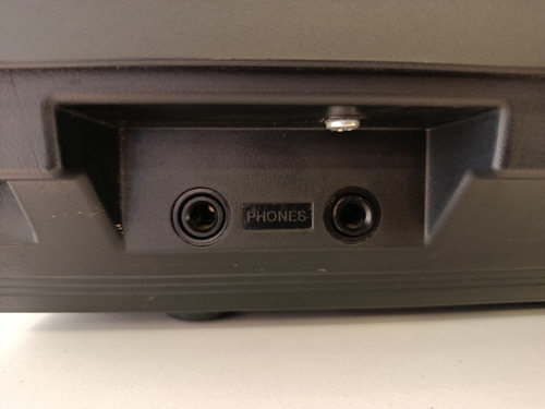 Piano Teclado Yamaha P105 Sensitivo Con Funda Atril Fuente Negro (Usado)