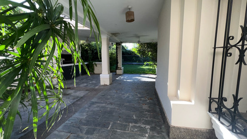 Venta Casa En Yerba Buena Excelente Categoria