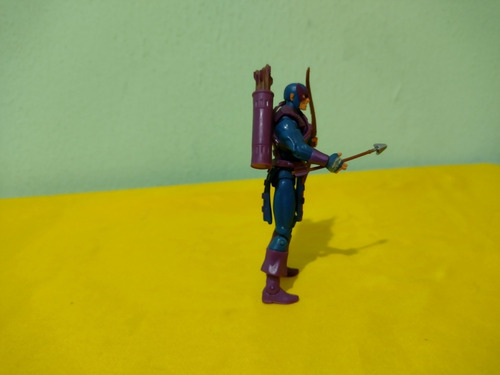 Marvel Universe Dark Hawkeye Ojo De Alcón Mide 10 Cm (Usado)