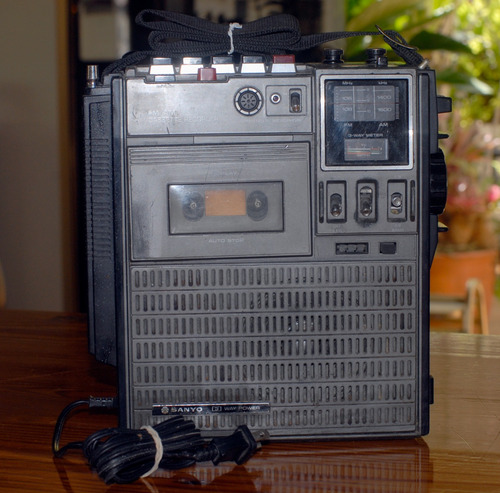 Radio Cassette Sanyo M2450f (para Repuesto Ó Repararación)
