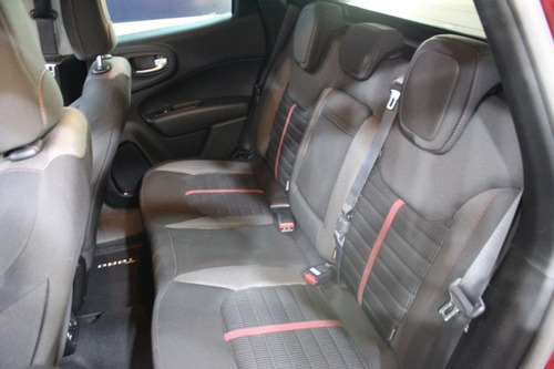 Imagem 14 de 15 de Fiat Toro 1.8 16v Evo Freedom At6 Aut.