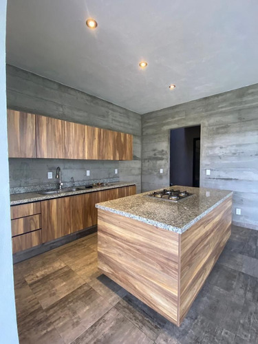 House For Sale In Los Senderos, San Miguel De Allende