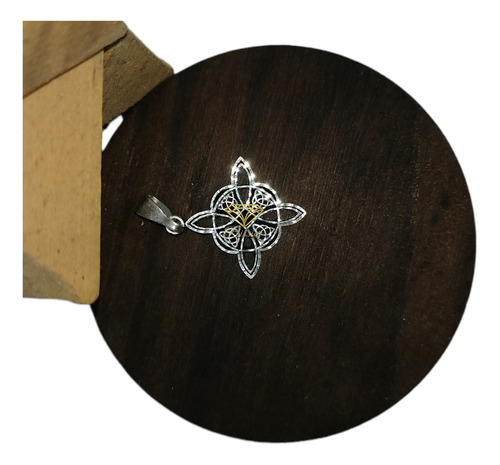 Dije Nudo De Brujas Chico Curado Con Luna Llena De Plata 925 Color Plateado