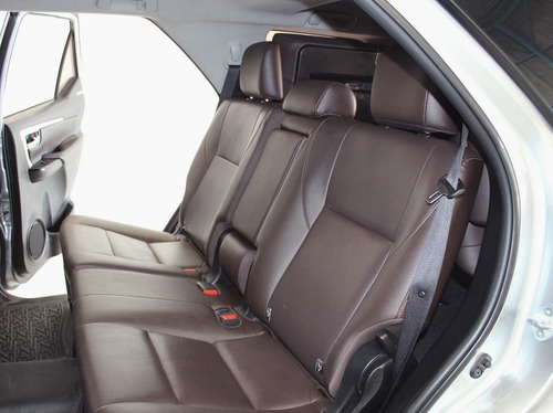 Imagem 12 de 15 de Hilux Sw4 Srx 4x4 Diesel 7 Lug.