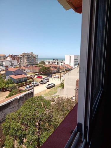 Imagen 21 de 25 de Paseo 137 E/1 Y 2 Villa Gesell, Departamento Amueblado En Venta De 2 Dormitorios
