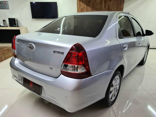 Imagem 6 de 15 de Toyota Etios Sedan Xplus
