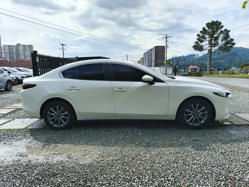 Mazda Mazda 3 2.0 Touring At Hibrido Ligero - Mhev