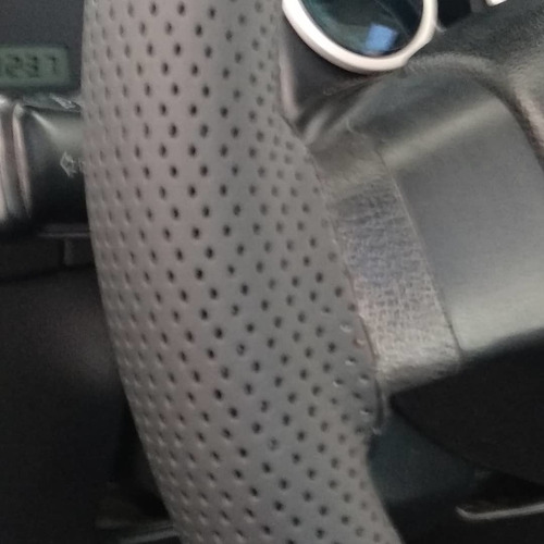 Imagen 2 de 10 de Funda Para Volante Combinada Lisa Con Micro Texturado