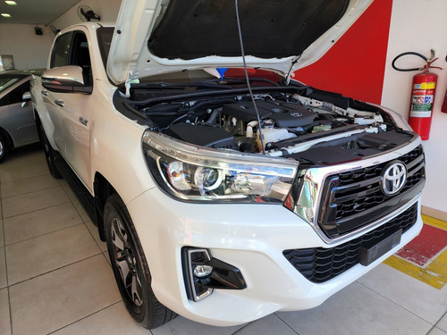 Imagem 3 de 13 de Hilux Cd Srx 4x4 2.8 Tdi 16v Diesel Aut.