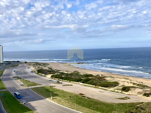 Exelente Apartamento De Lujo Frente Al Mar Amplio Y Luminoso