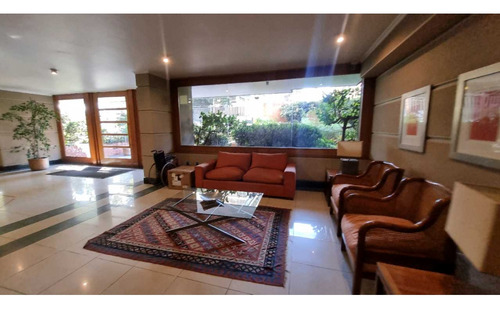 Departamento Las Condes / Felix De Amesti