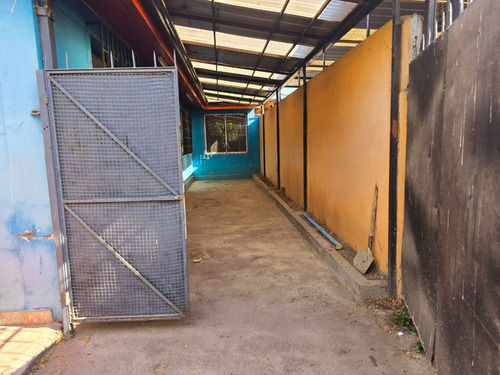 Amplia Casa Familiar Con Excelente Conectividad -la Cisterna