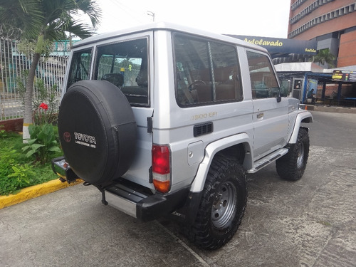 Imagen 4 de 14 de Toyota Macho Lx Sincronico 4x4